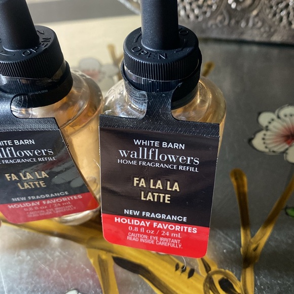 Bath and Bodyworks Wallflower Refill Fa La La Latte Set of Three - Picture 3 of 3